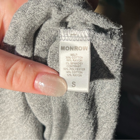 Monrow Layered Top - Picture 3 of 5